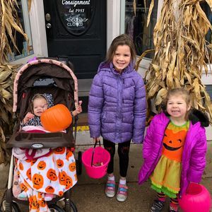 Meet your Posher, Dawn